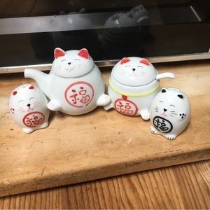 Maneki Neko Lucky Cat lidded sugar and creamer and salt and pepper shakers set